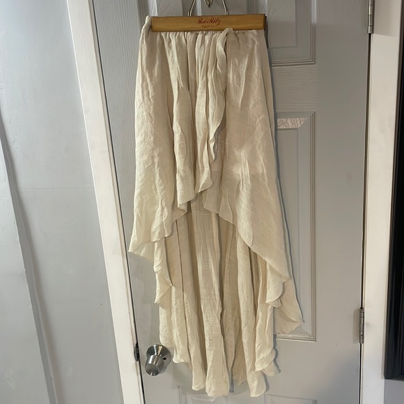 Beige, ruffled maxi skirt with slip attached underneath - Picture 1 of 5